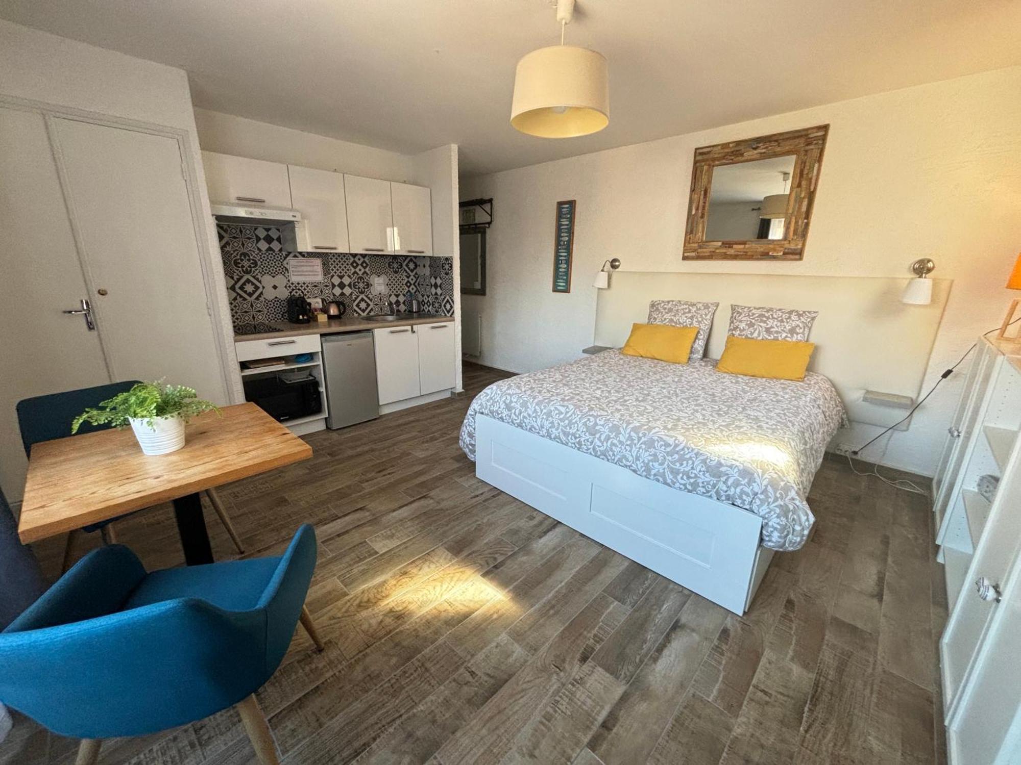 Studio Centre Plage Parking Gratuit Колюр Екстериор снимка